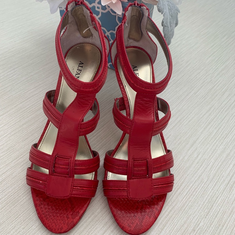 Alfani • Poppy red sandals